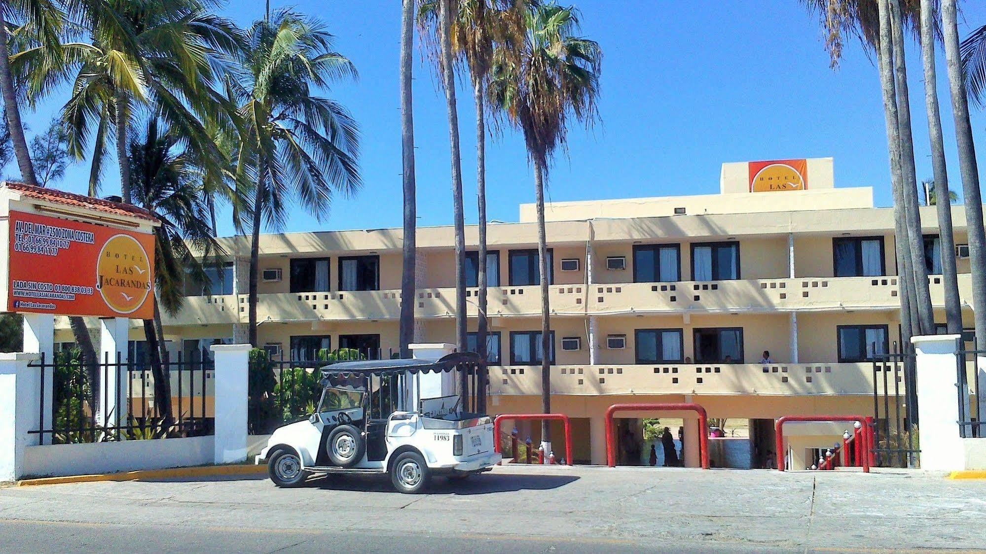 Hotel Las Jacarandas