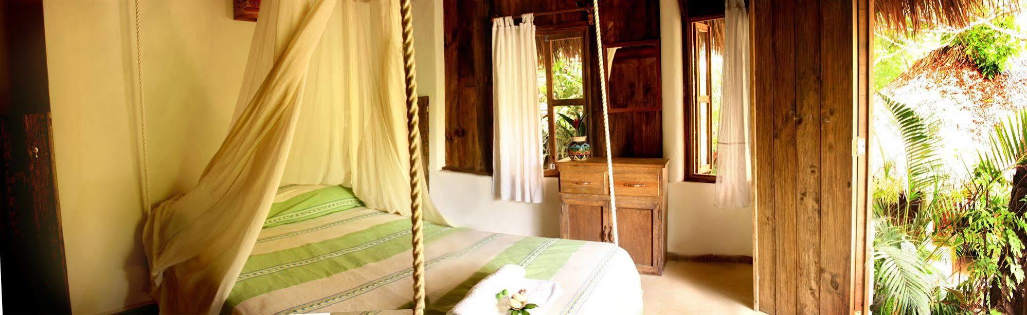 Biuzaa 3* Zipolite
