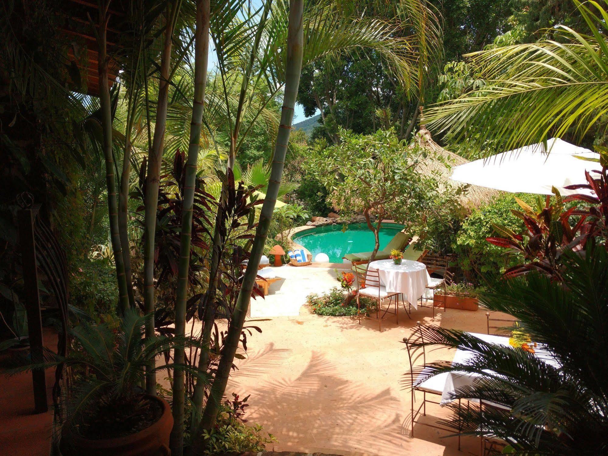 Casa D'lobo Boutique Bed & Breakfast 3*
