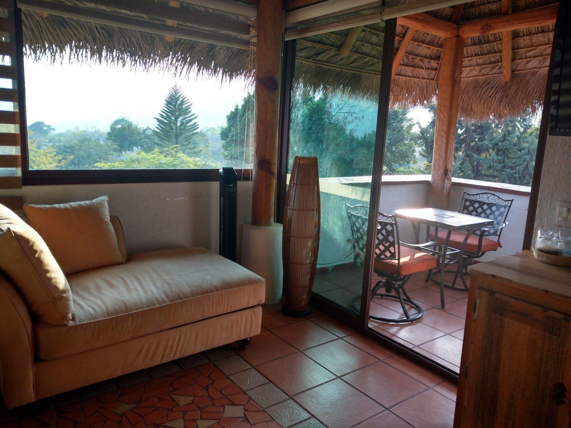 Casa D'lobo Boutique Bed & Breakfast 3*