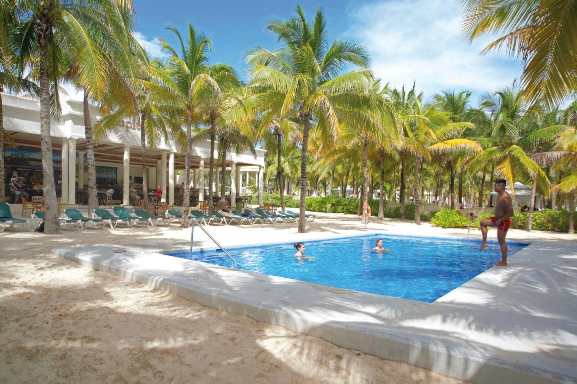 Hotel Riu Lupita