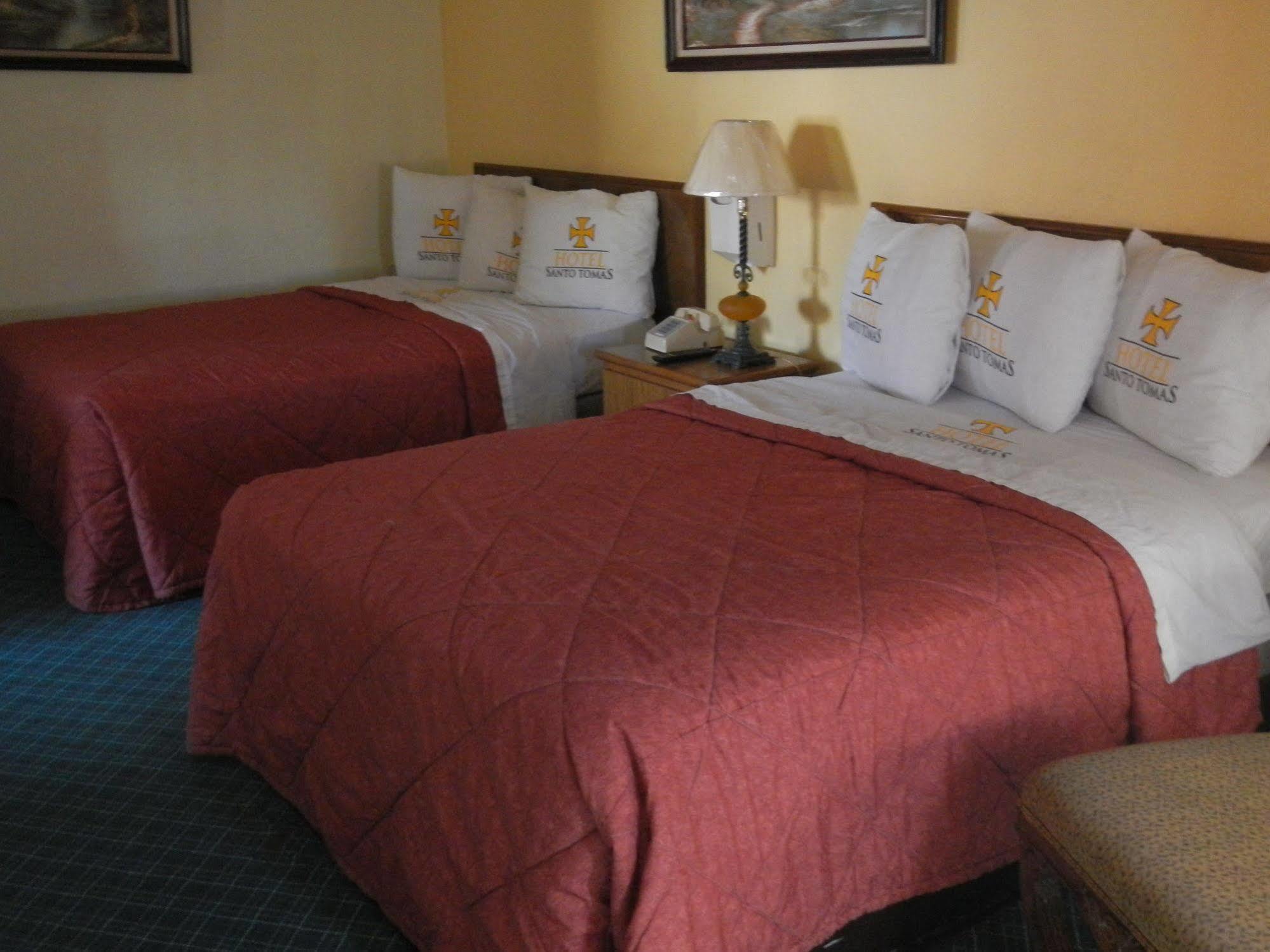Hotel Santo Tomas 3*