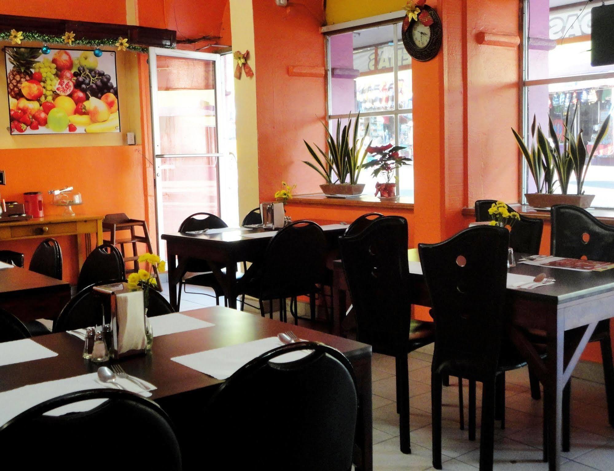 Hotel Santo Tomas