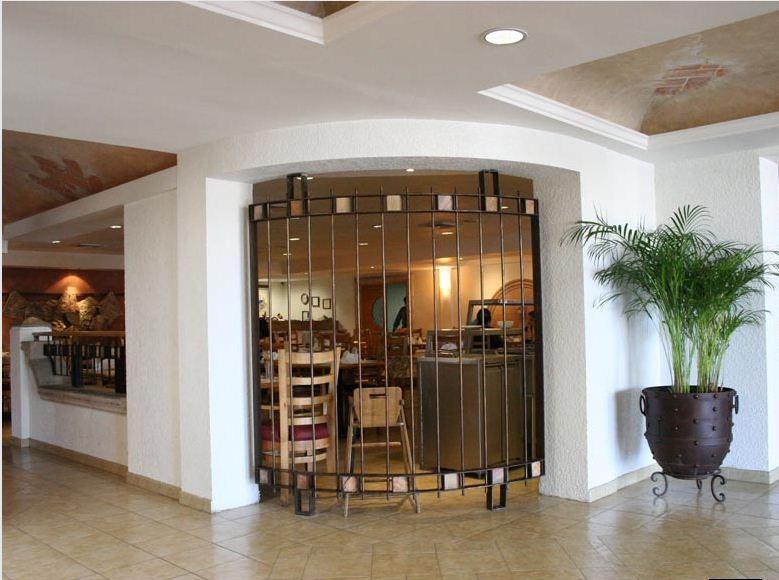 Hotel Gandara 3*