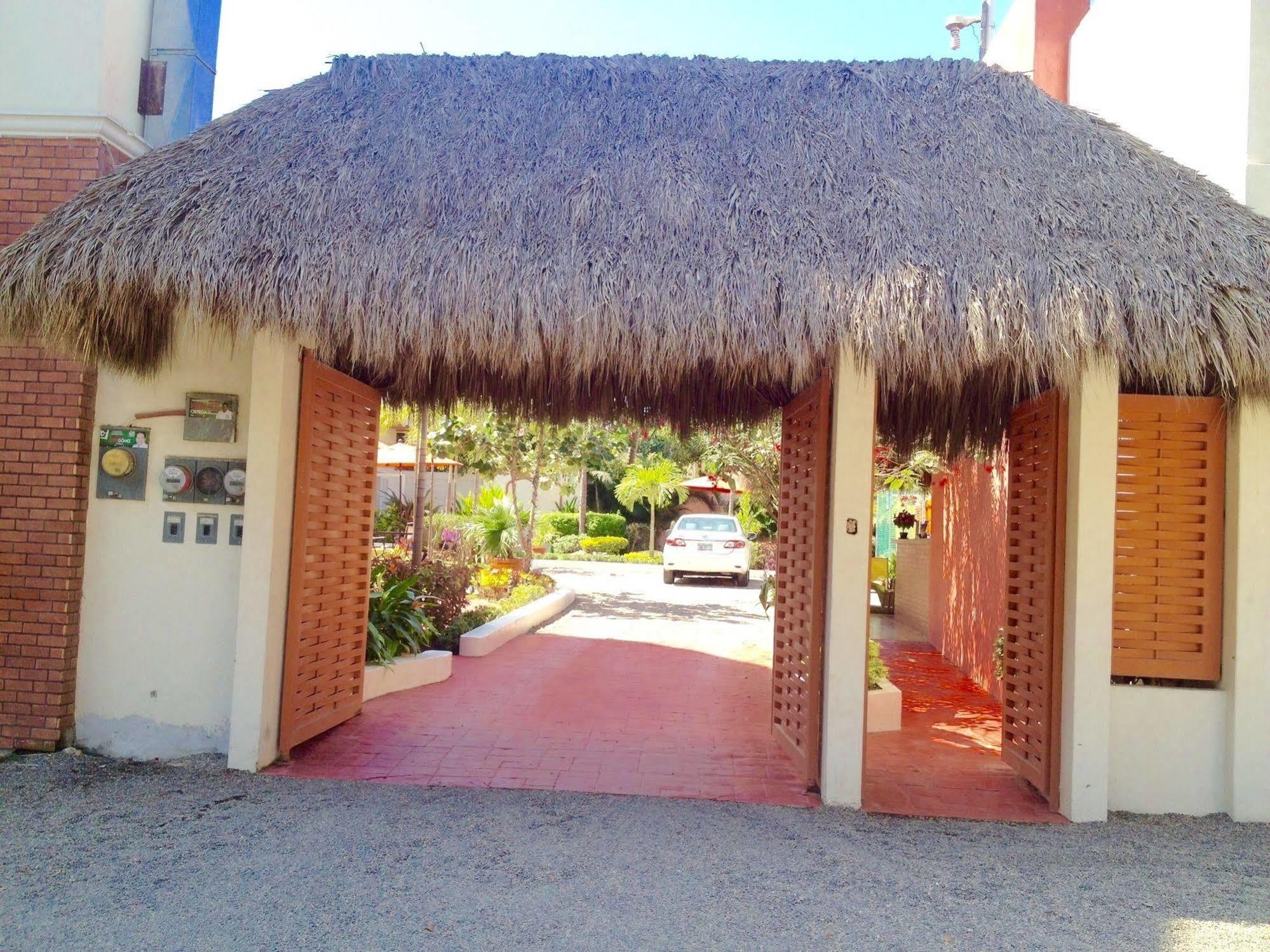 Y Los Encantos Hotel Sayulita