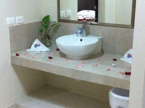Hotel & Domani Progreso (Yucatan)