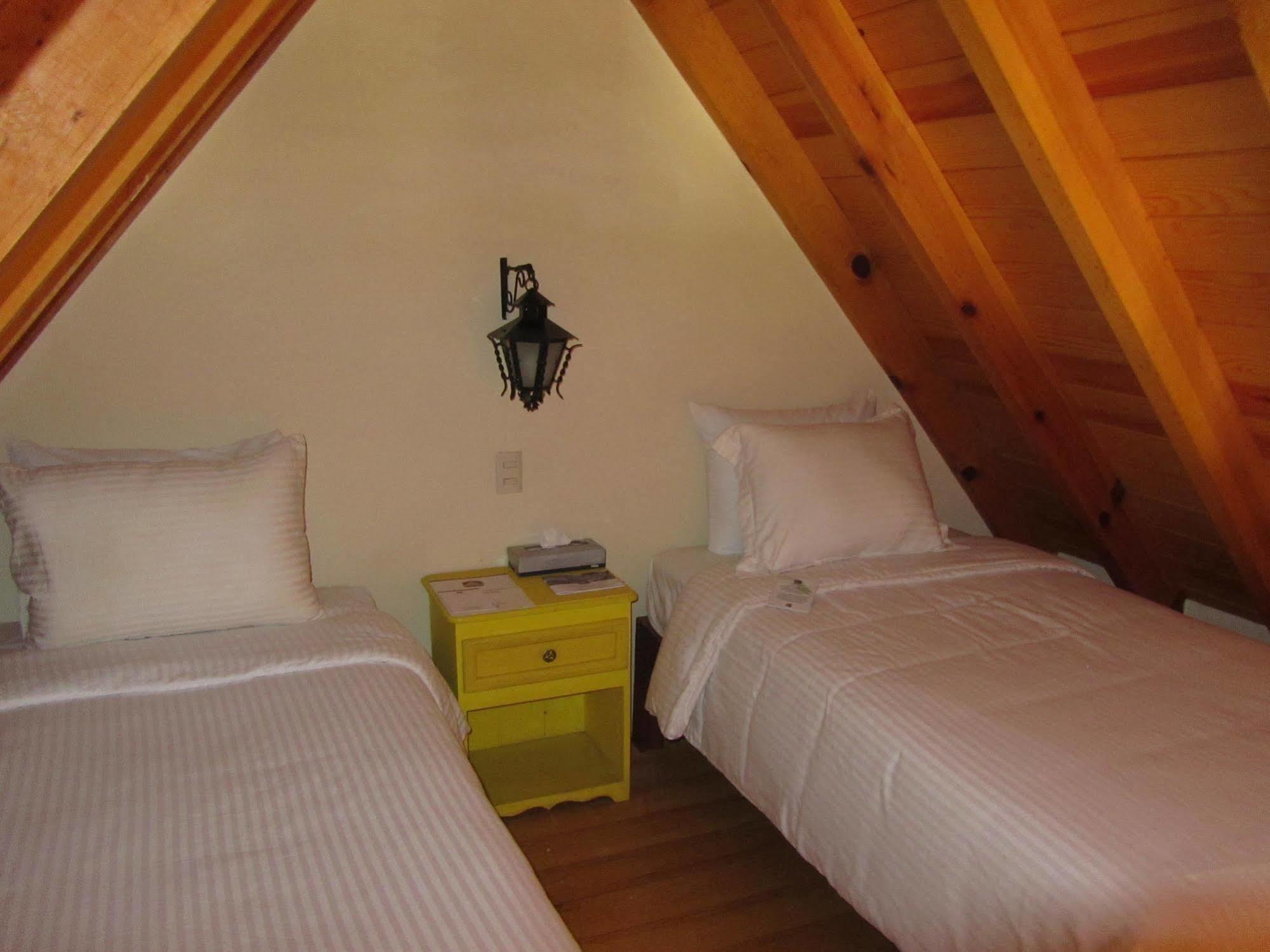 Hotel Cabanas Montecielo