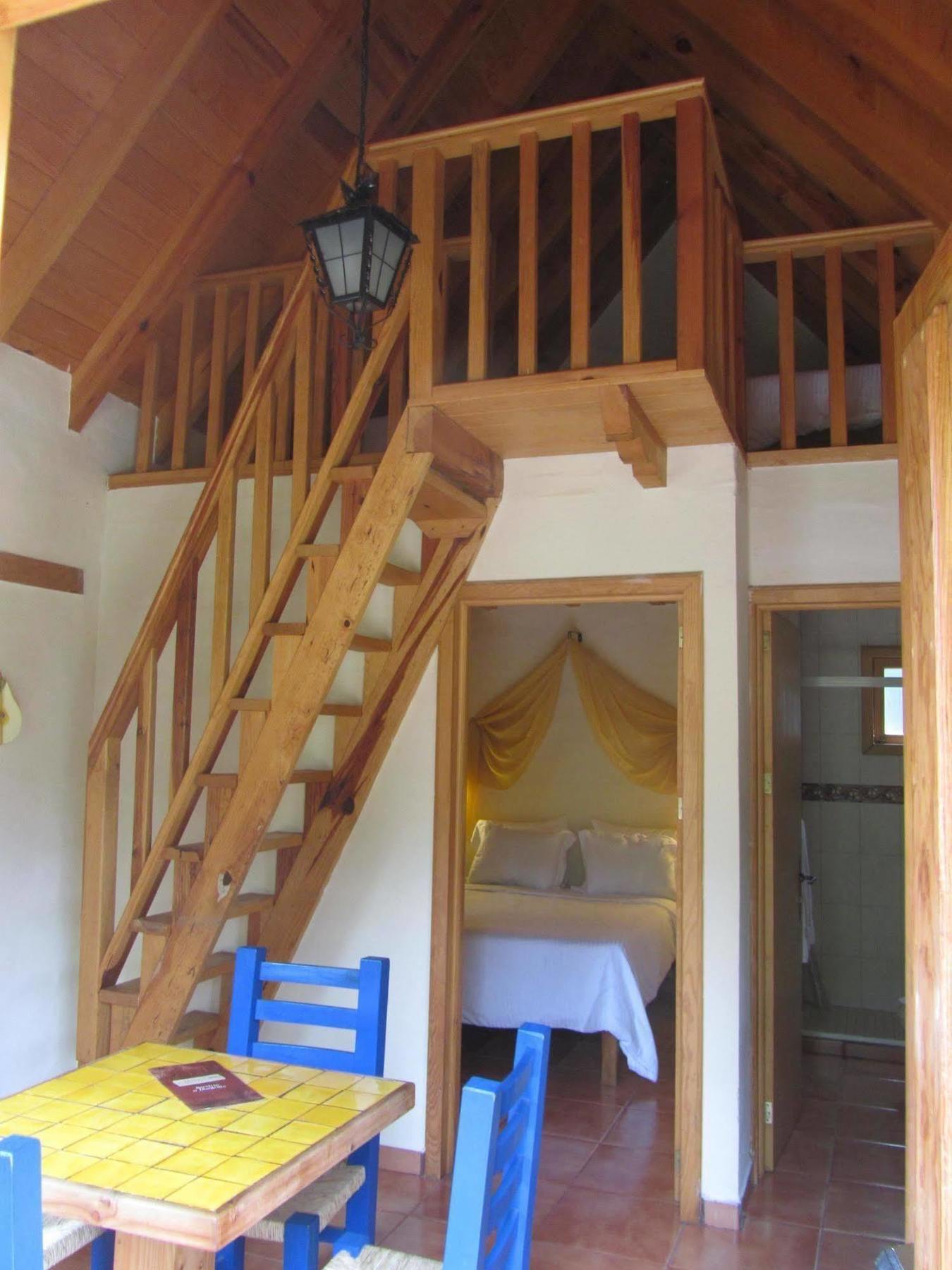 Cabanas Montecielo Hotel