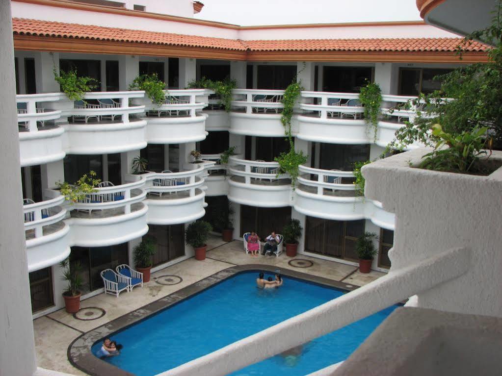 Y Plaza Hotel 2*