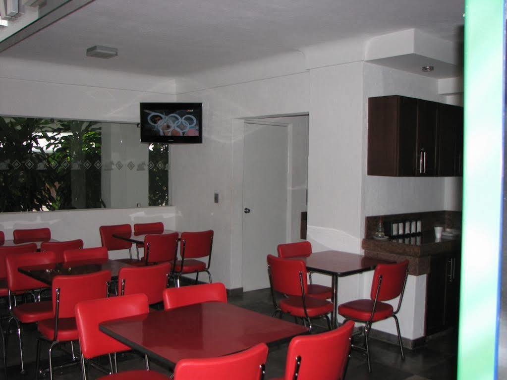 Hotel Y Plaza