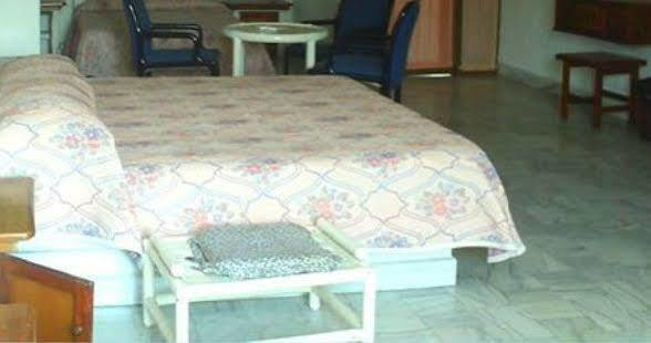Hotel Y Plaza