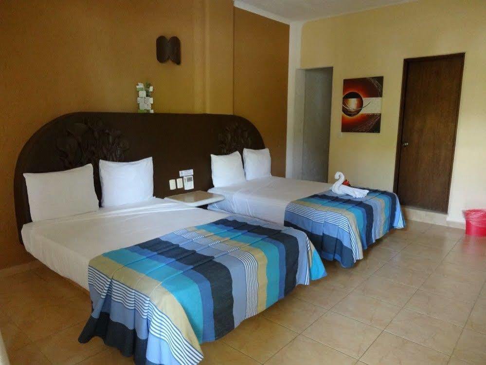 Bahia Huatulco Hotel 3*