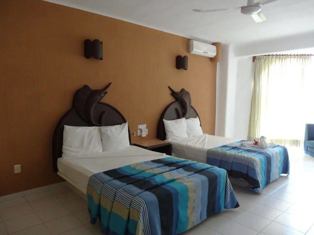 Bahia Huatulco 3*