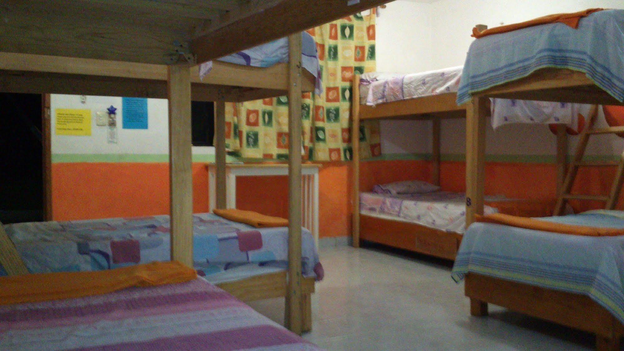 Hostel Amigos *
