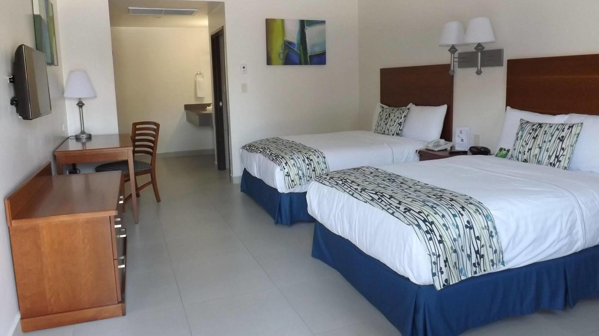 Booye Hotel 3*