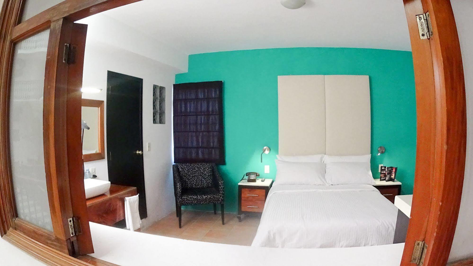 Santa Fe Hotel
