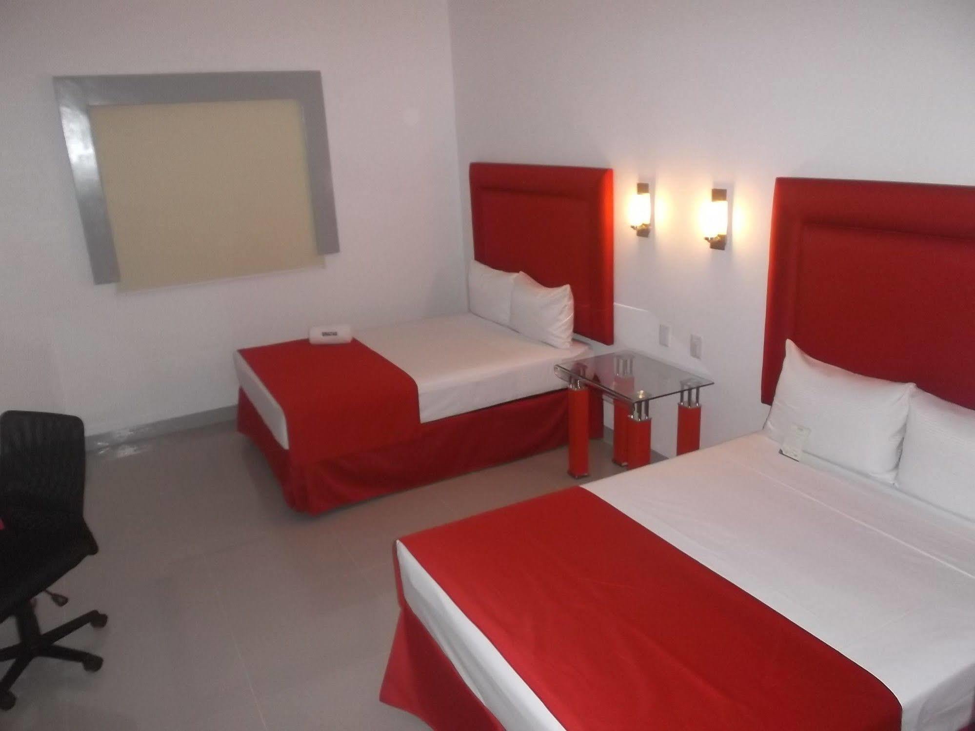 Zar Hotel 3*
