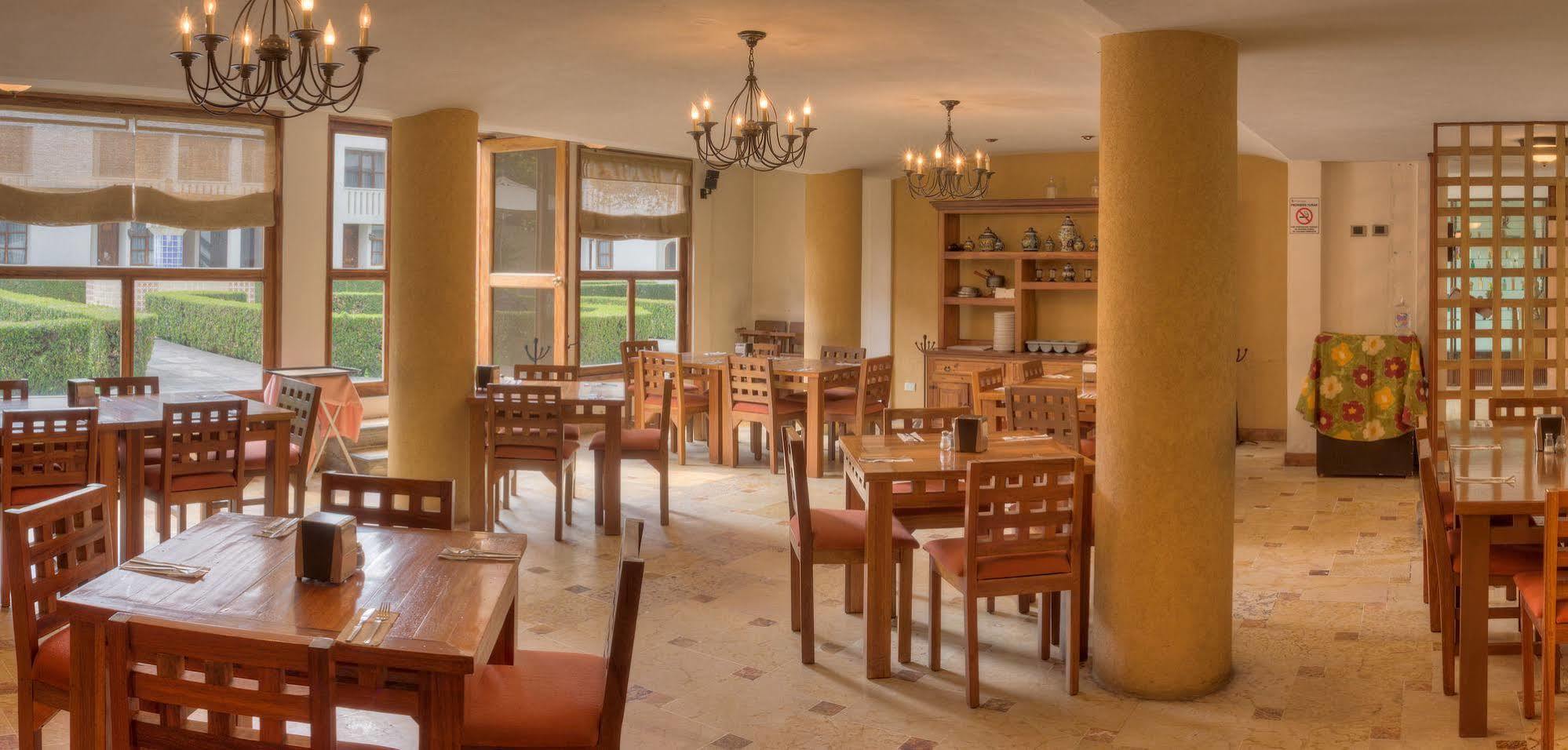 Hotel Senorial