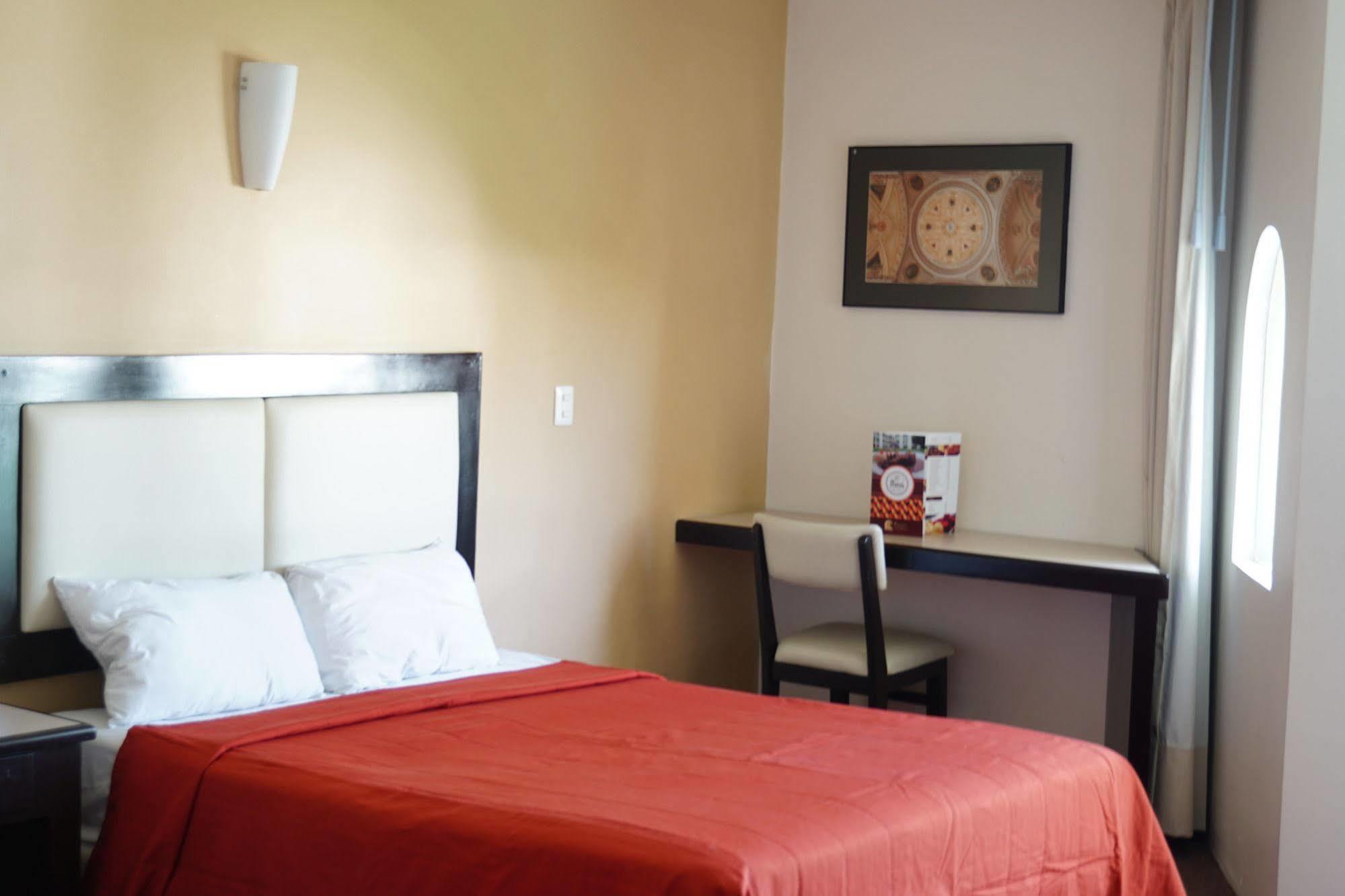 Senorial 3* Cholula
