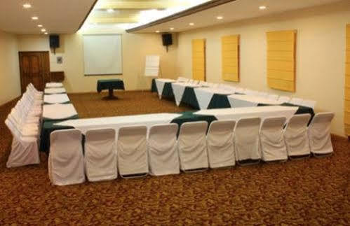 Senorial Hotel 3*