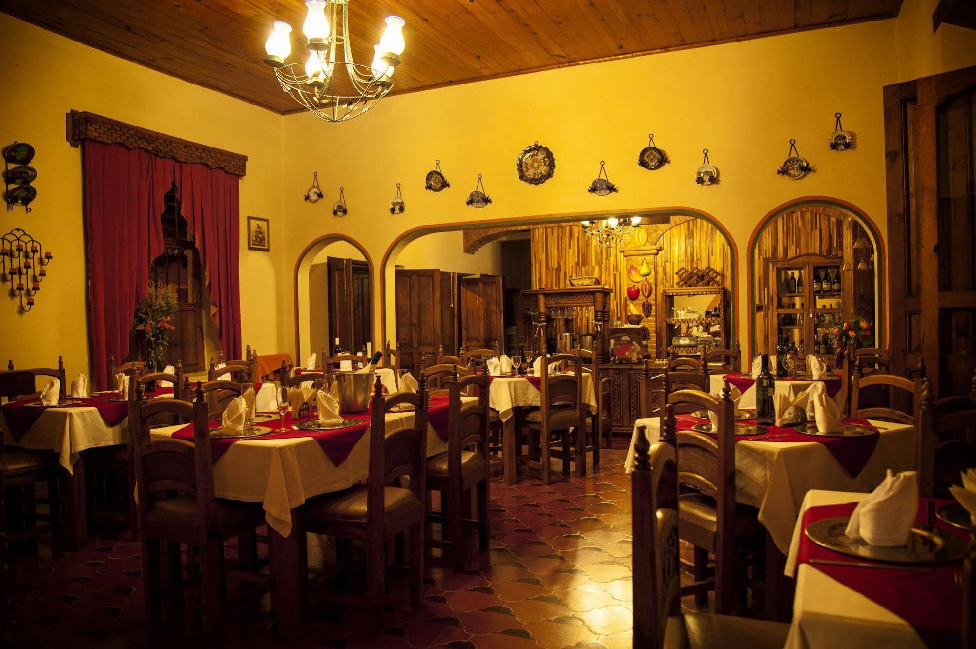 La Casa De Mama 3*