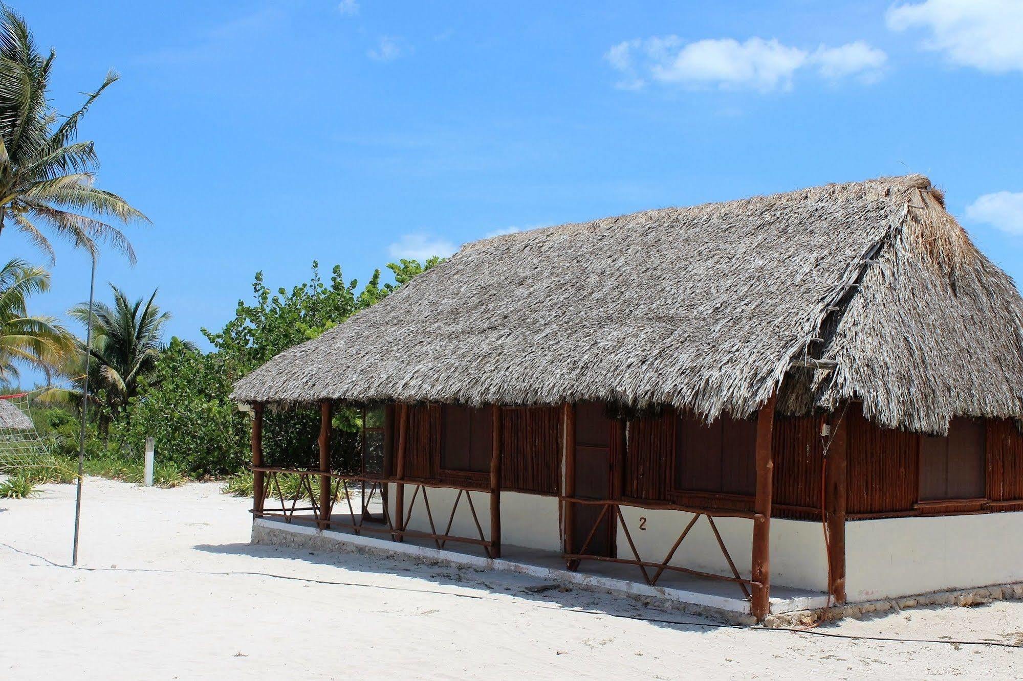 Cabanas El Cuyo Campsite 2*