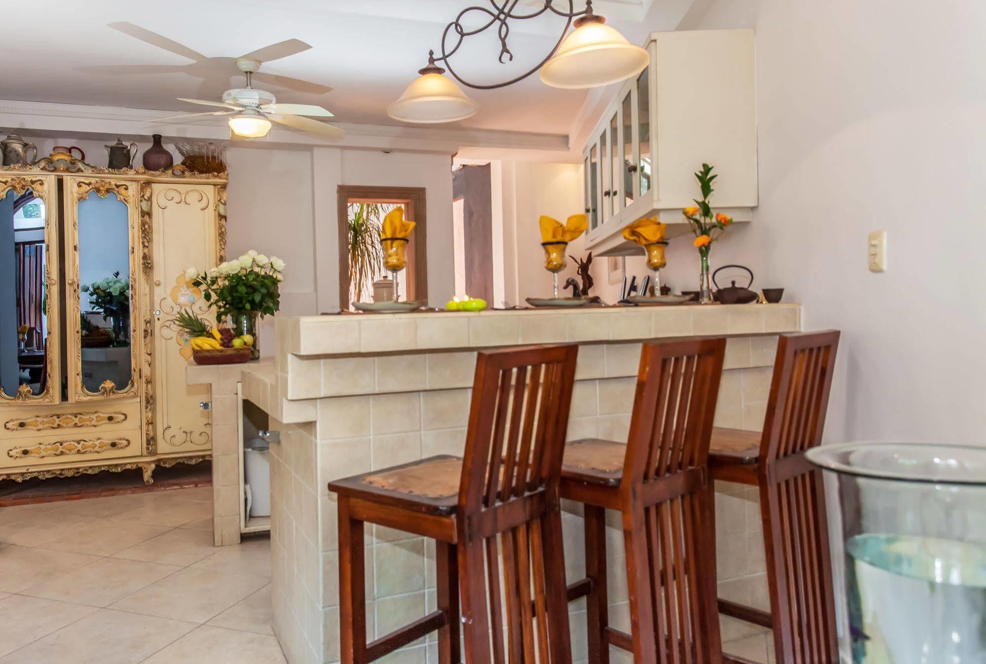 Garlands Del Rio Riverside Boutique Hotel Bed & Breakfast Puerto Vallarta