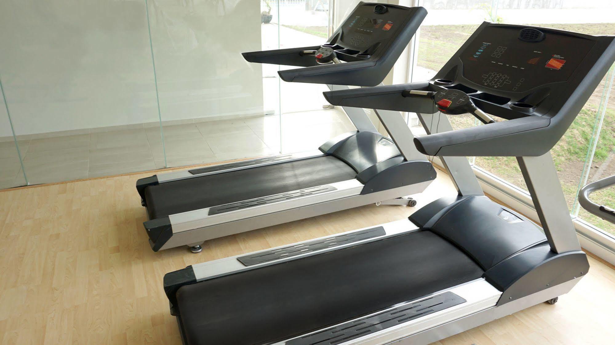 Hotel Hit Hoteles Aeropuerto 4*