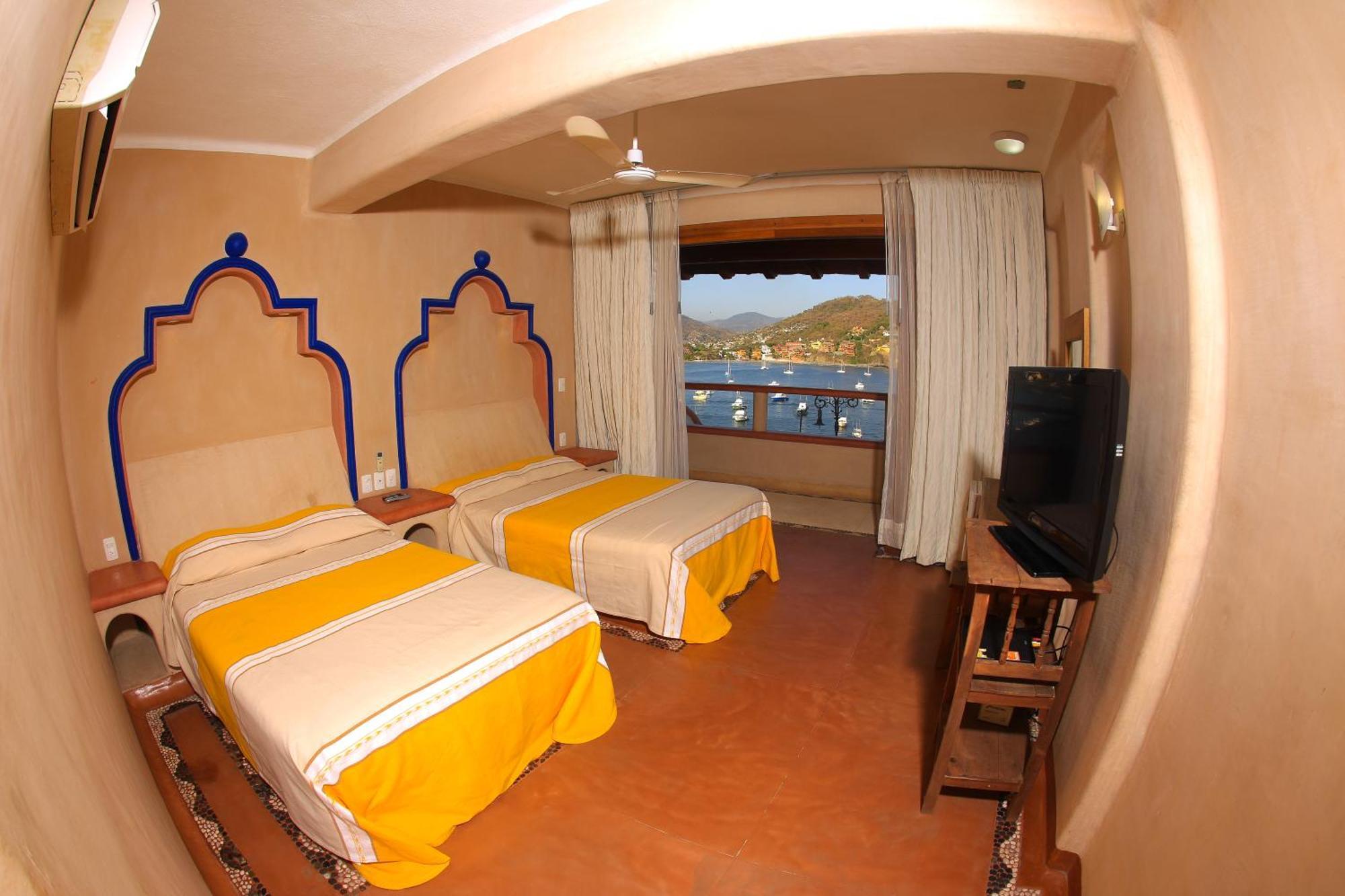 Del Pescador Hotel Zihuatanejo