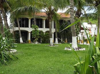 Hotel Arrecife Huatulco 3*