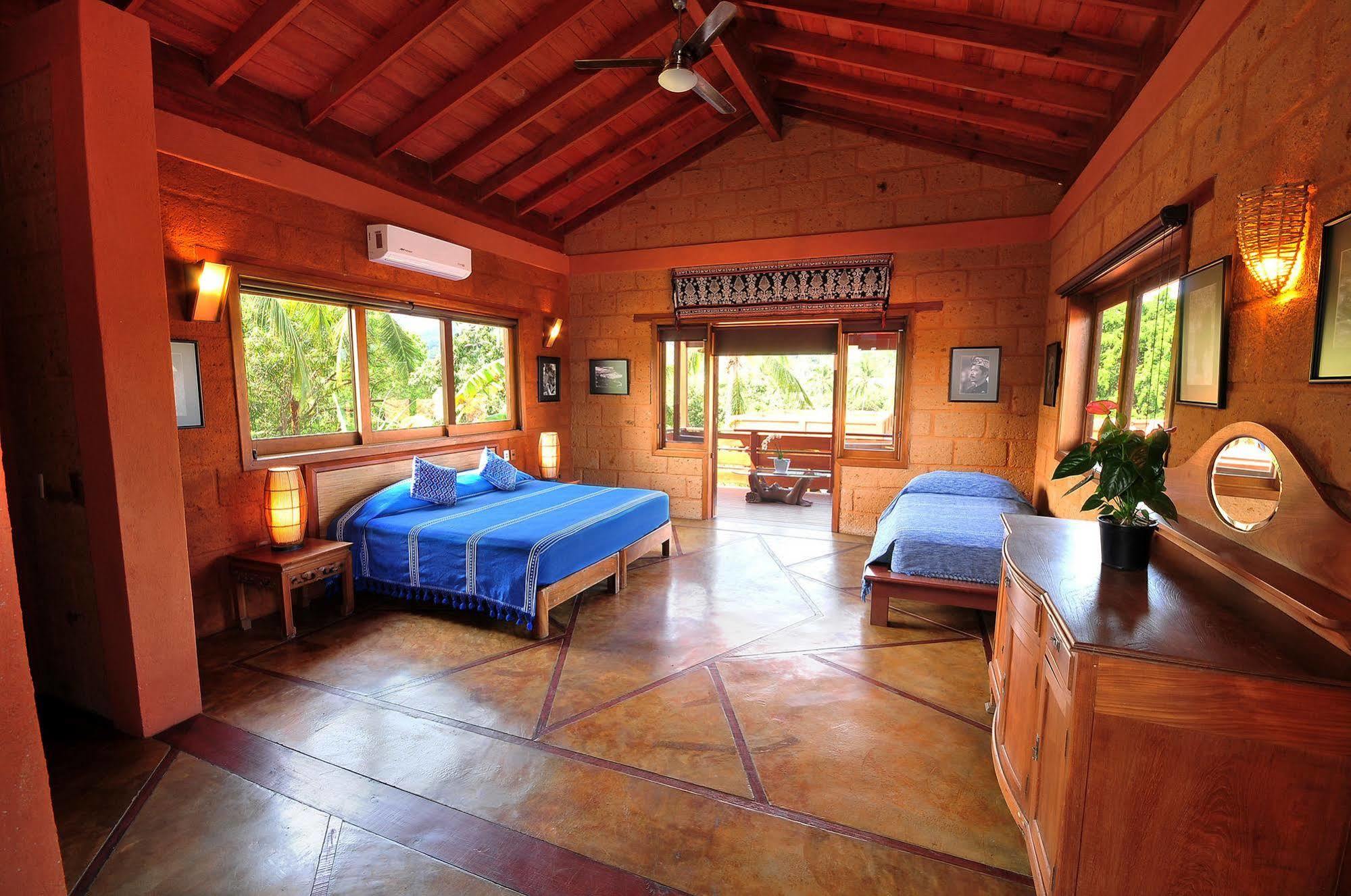 Hotel Casa San Pancho 3*
