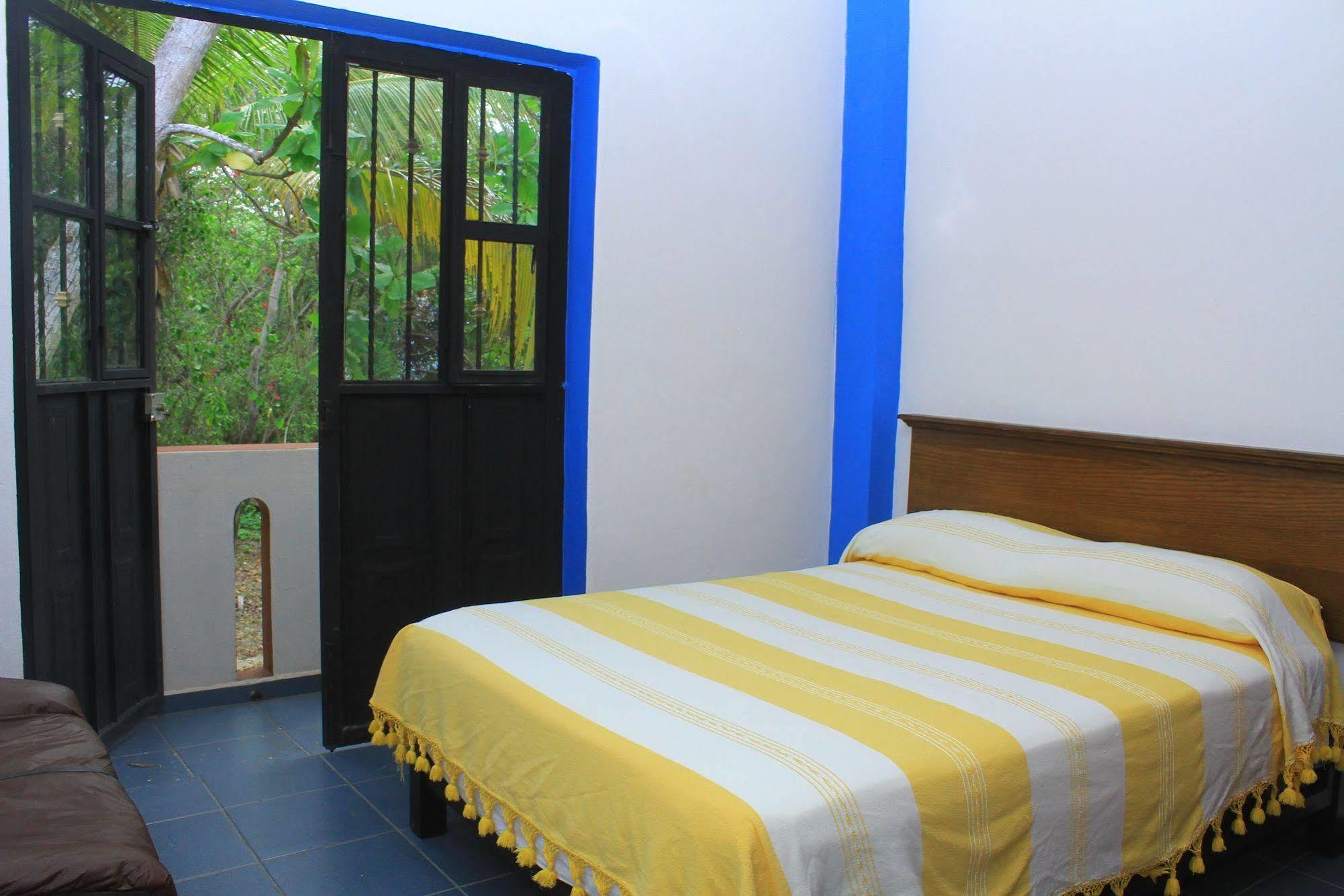 Hotel Yuu-lee Casa Bendita Huatulco 3*