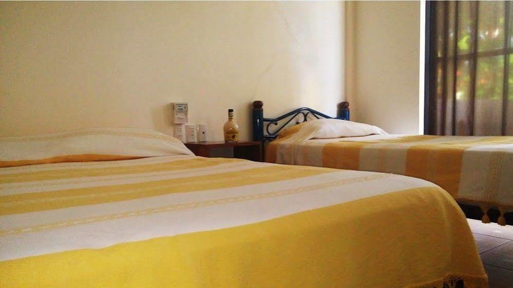 Hotel Yuu-lee Casa Bendita Huatulco 3*