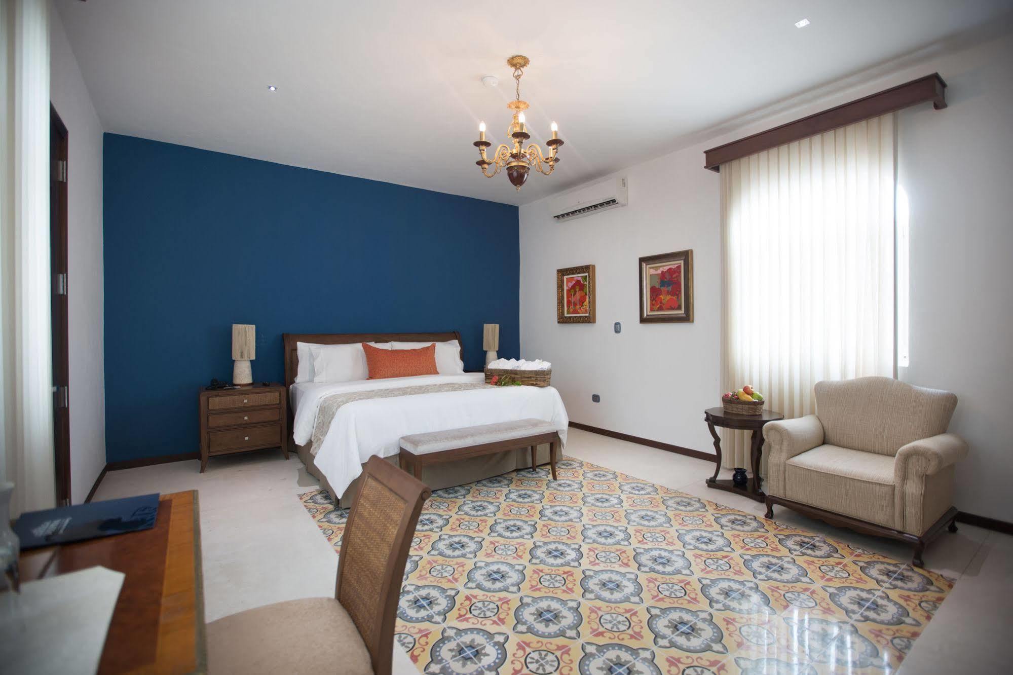 Delfina Boutique 5*