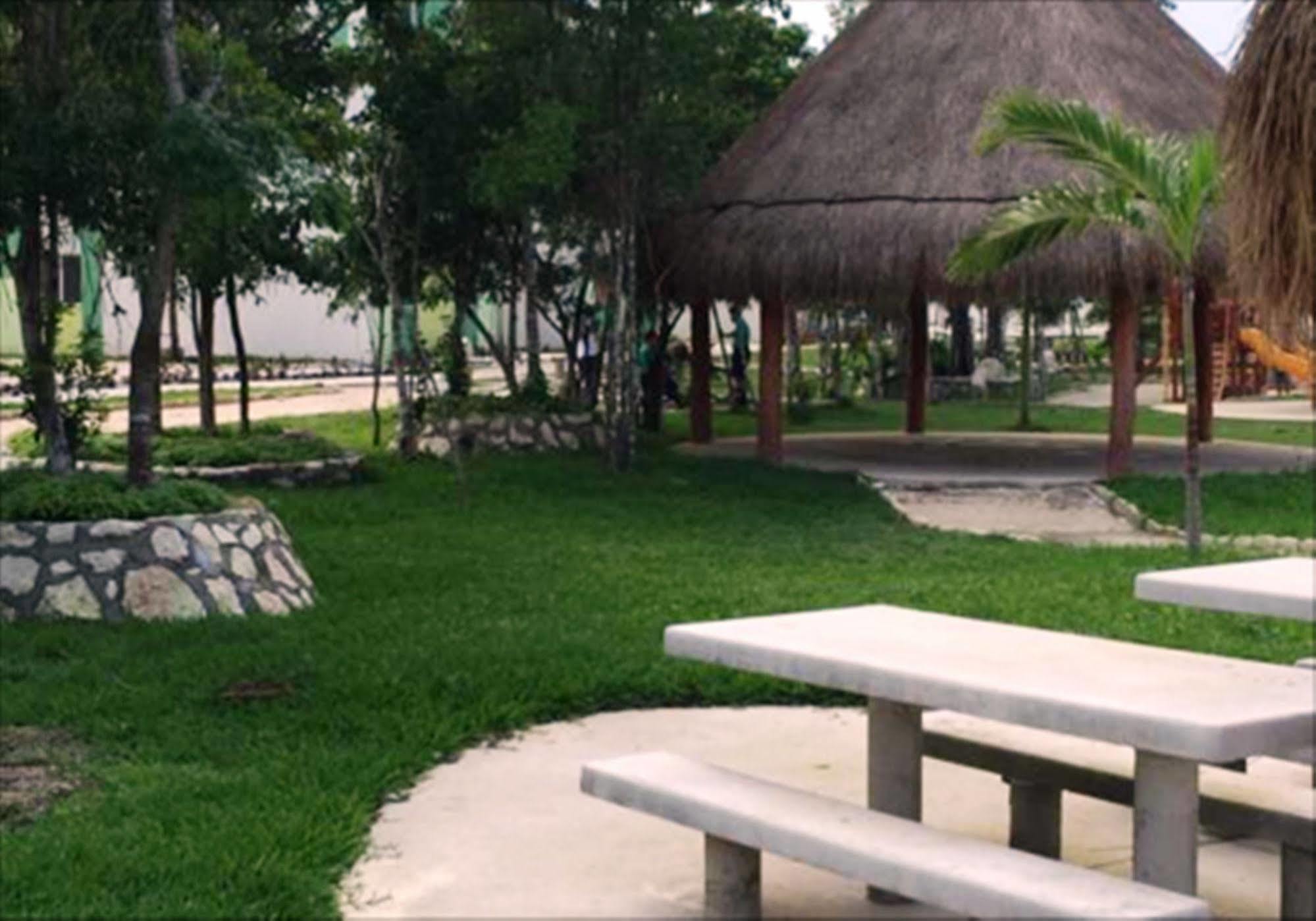 Modern Riviera Maya Apartment