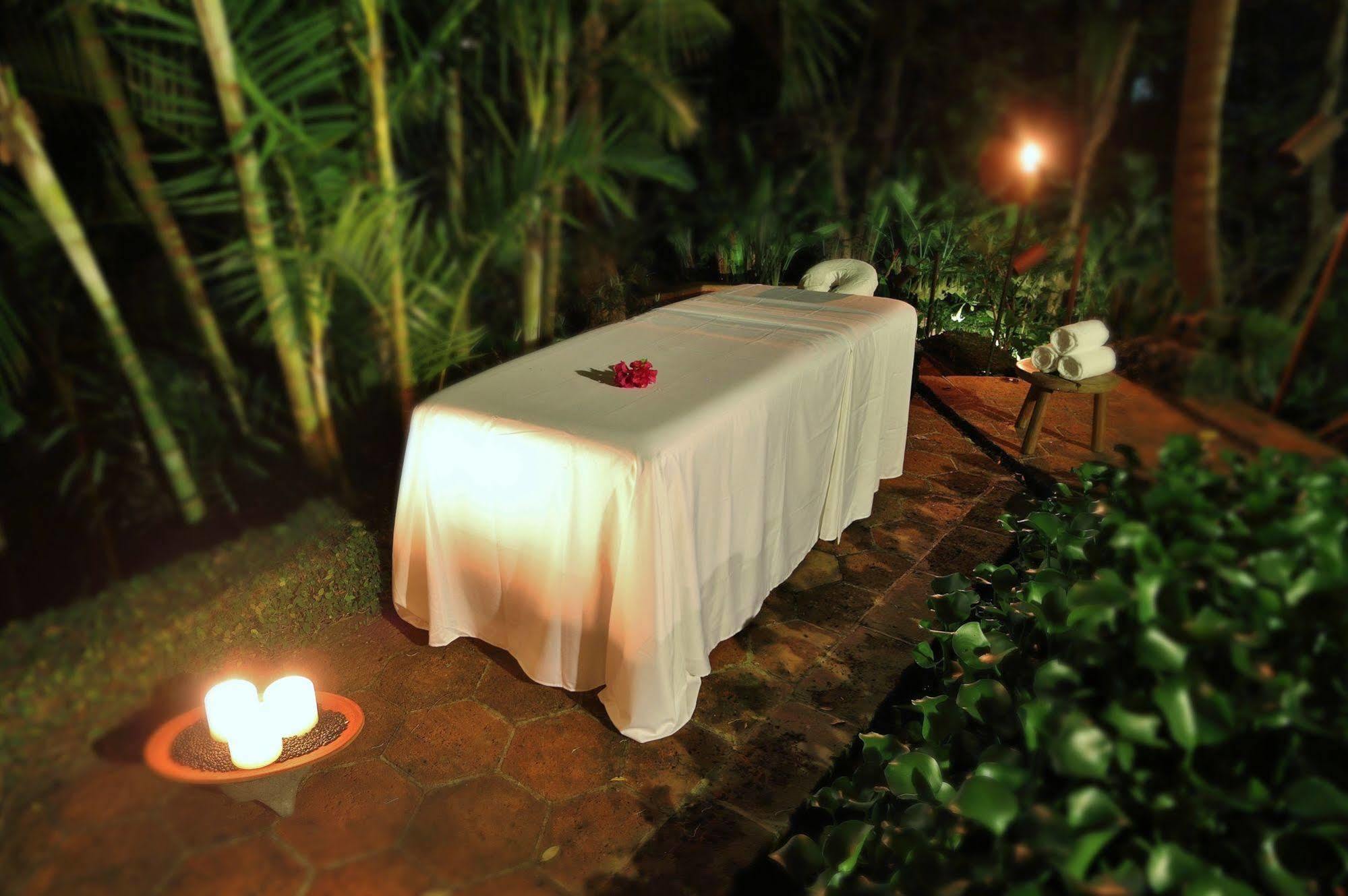 Hotel Amomoxtli
