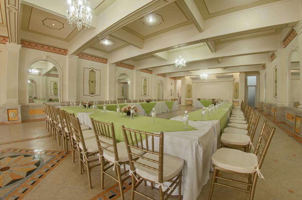 Margaritas Plaza Cristal Hotel