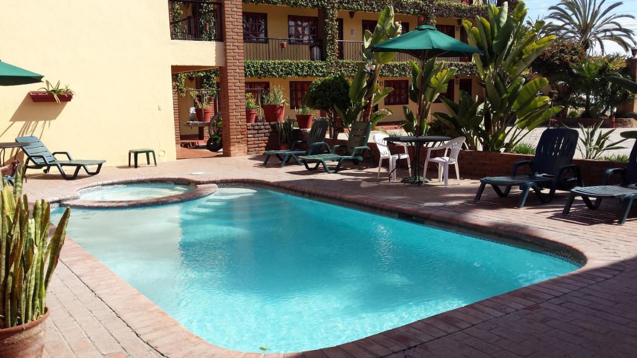 Hotel Ensenada Inn