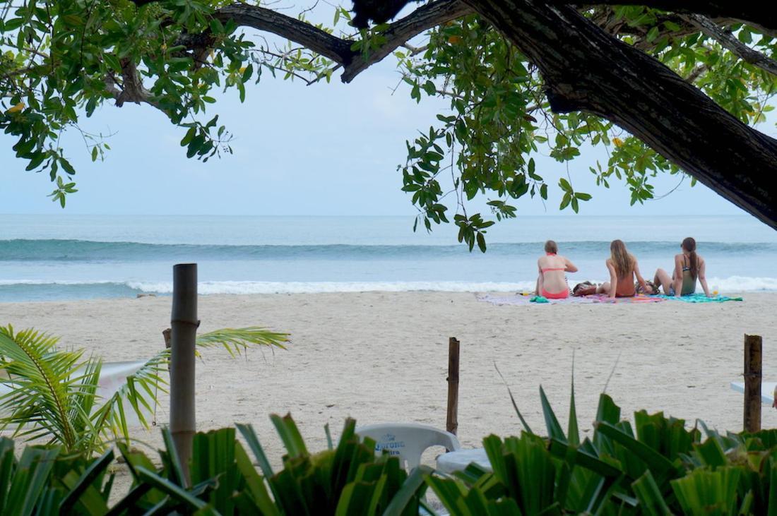 Junto Al Rio & Sayulita