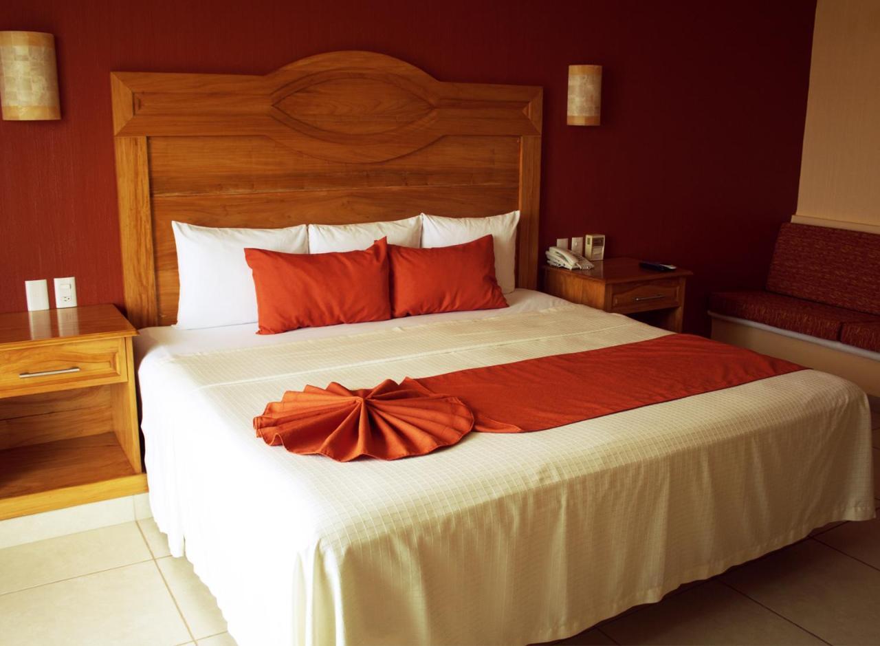 Casa Danna Huatulco 3*