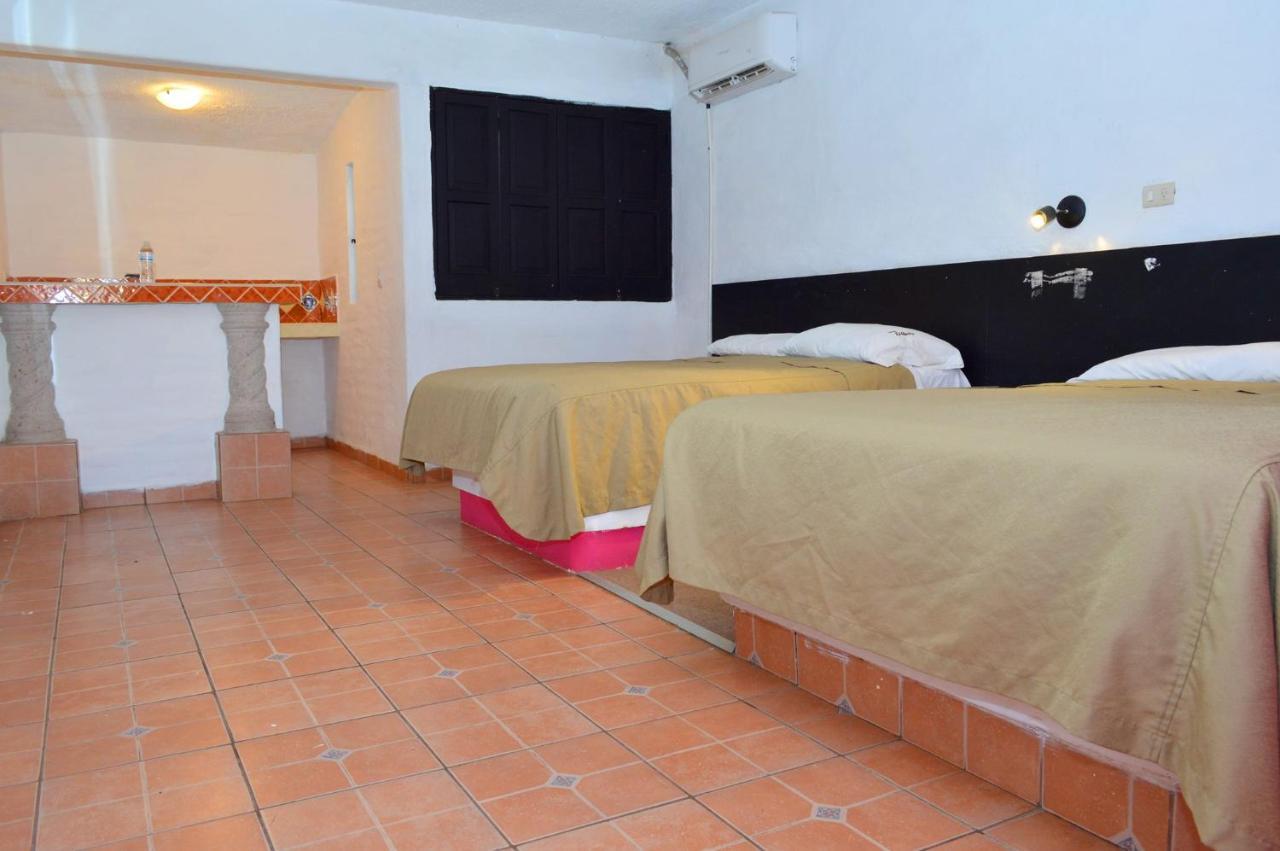 El Rancho Hotel