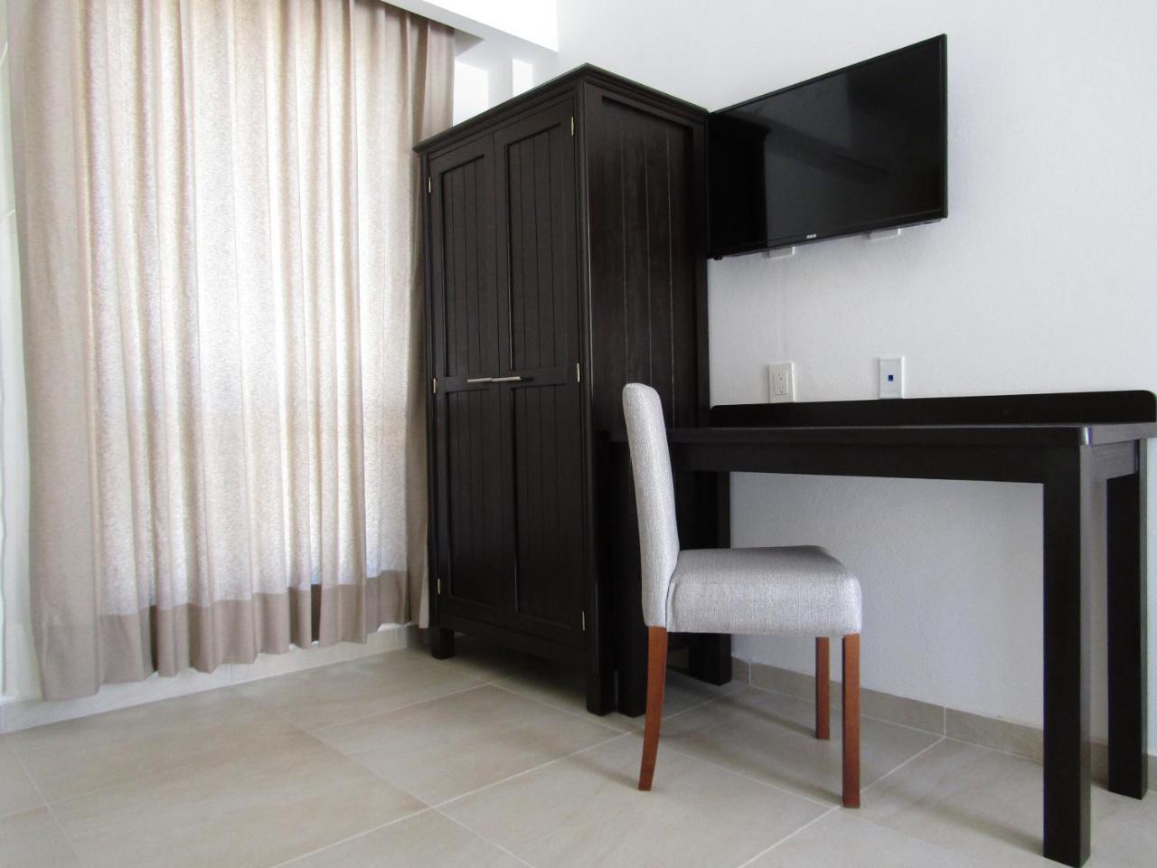 Hotel Casa Blanca