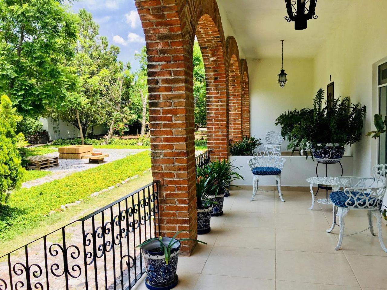 Club Vergel Bernal