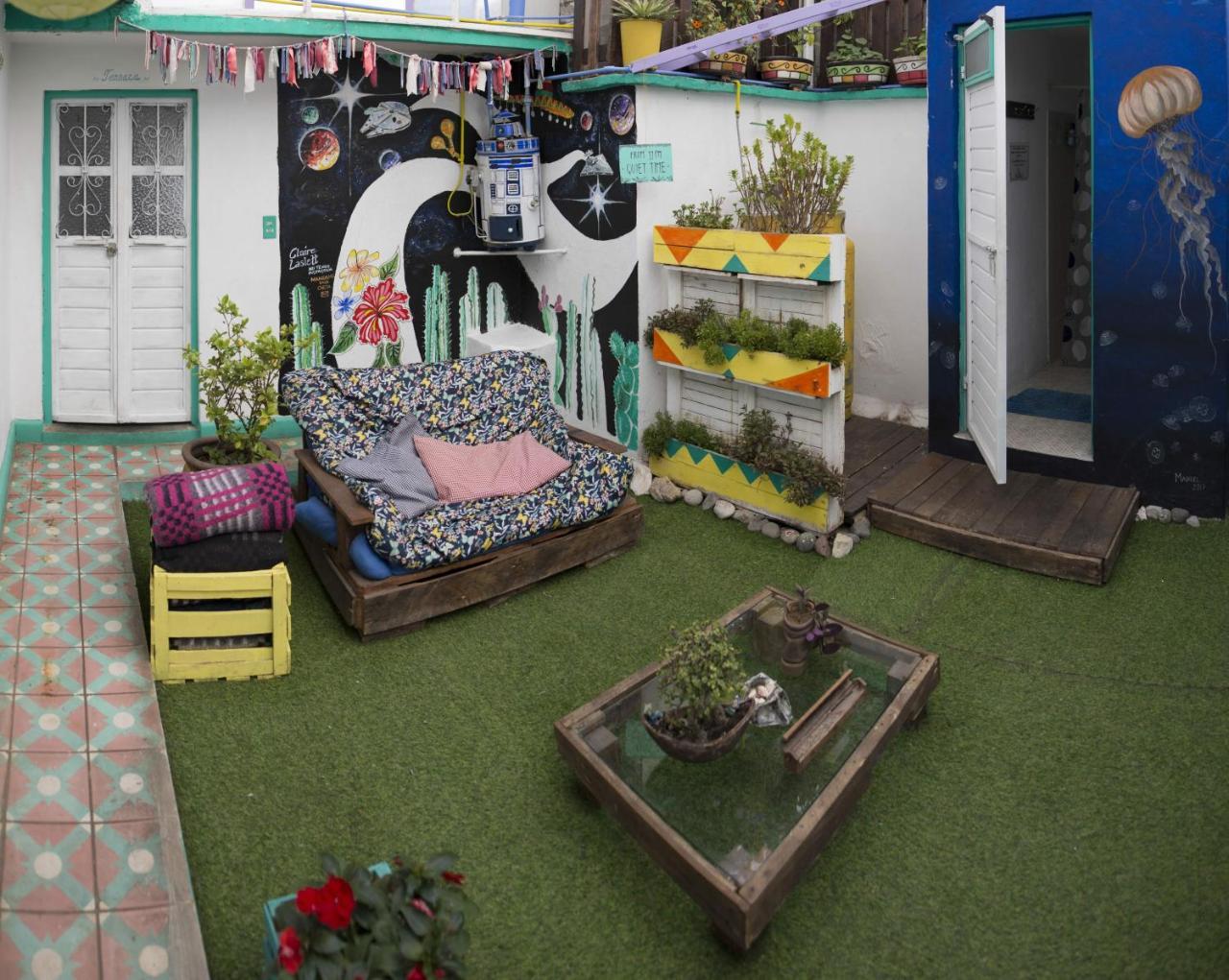 Hostel La Isla *