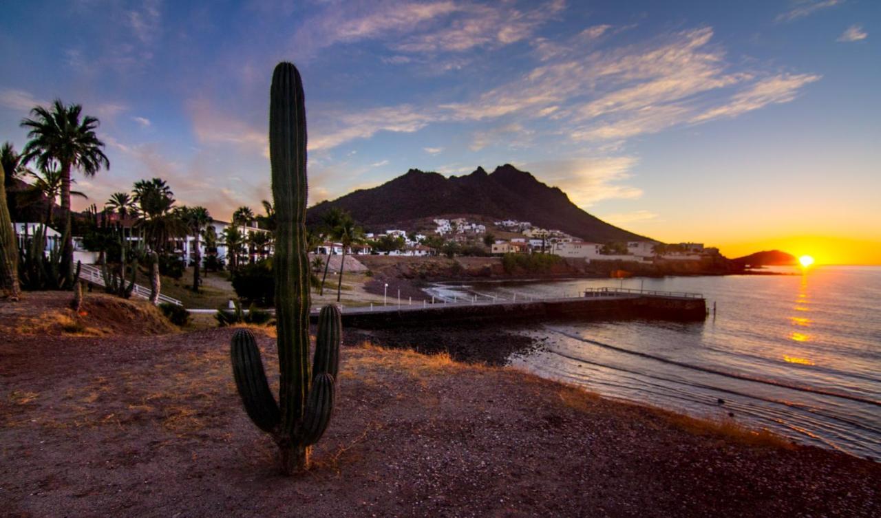 Playa De Cortes 3*