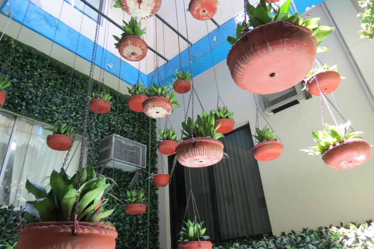 Ros Gaud Hotel 3*
