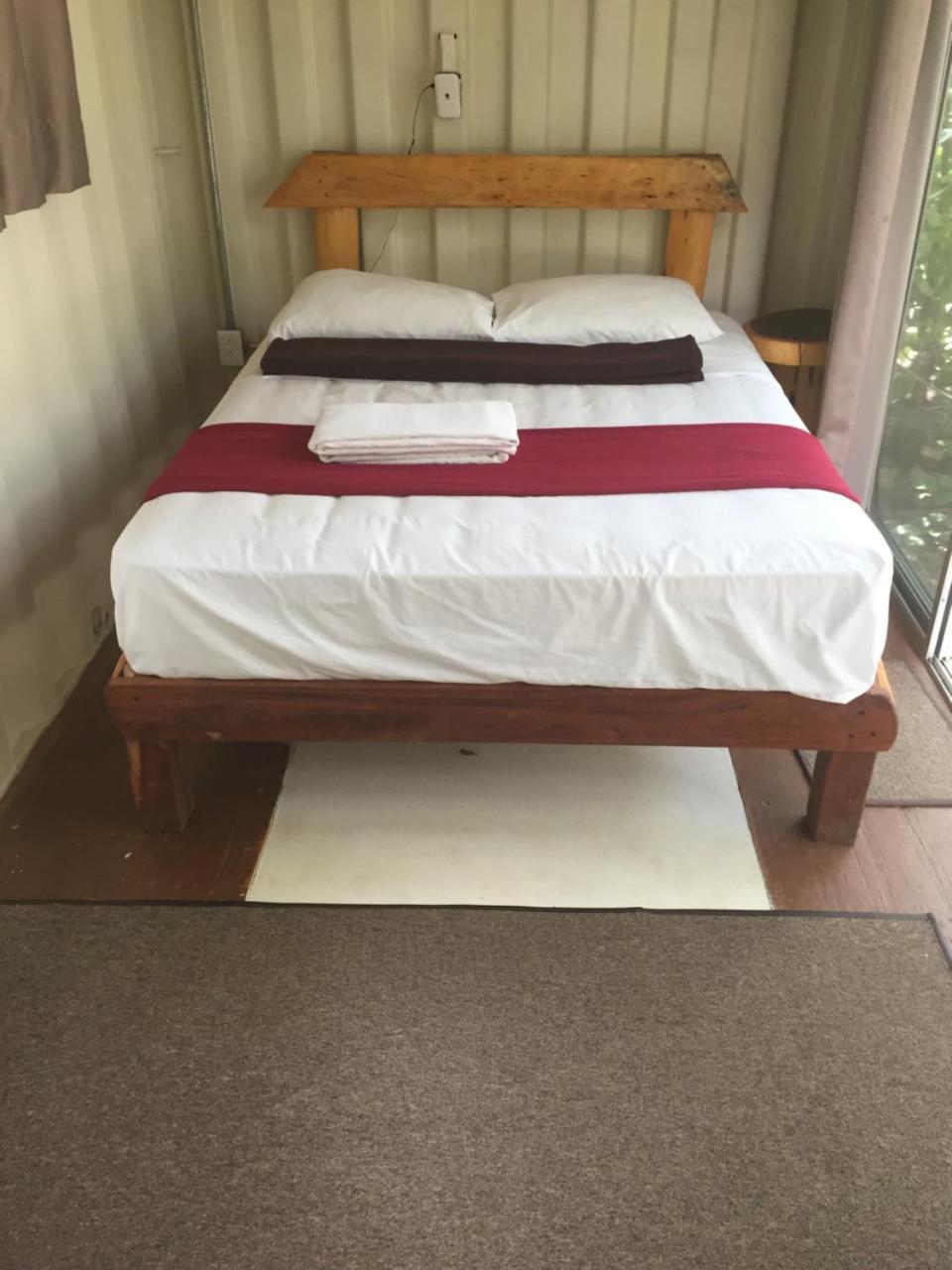 Containme Eco Chic Hotel 2*