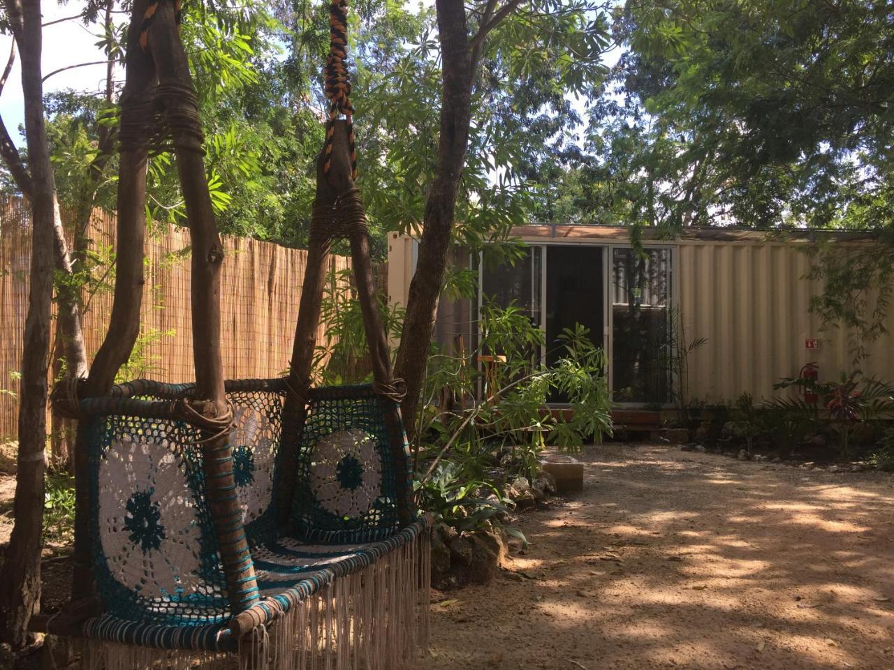 Hotel Containme Eco Chic