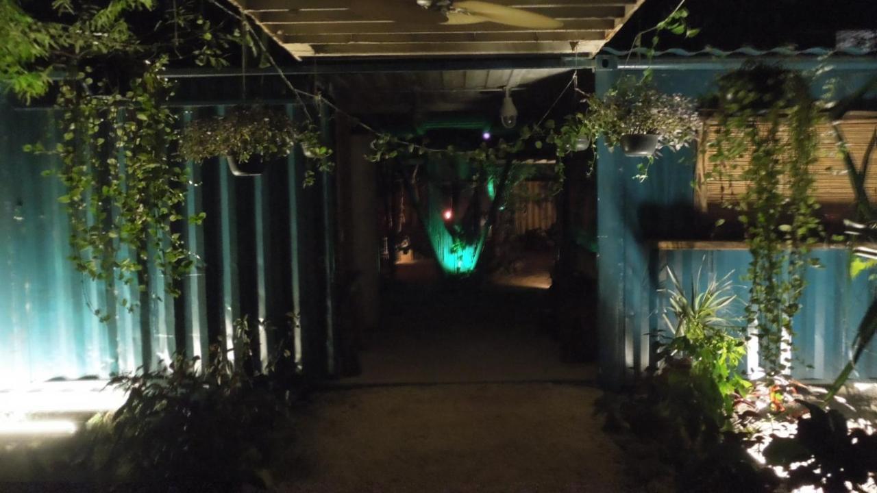 Hotel Containme Eco Chic Tulum