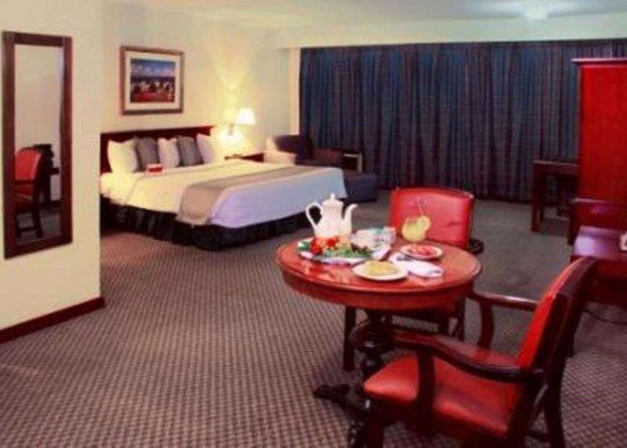 Quality & Eurotel Hotel